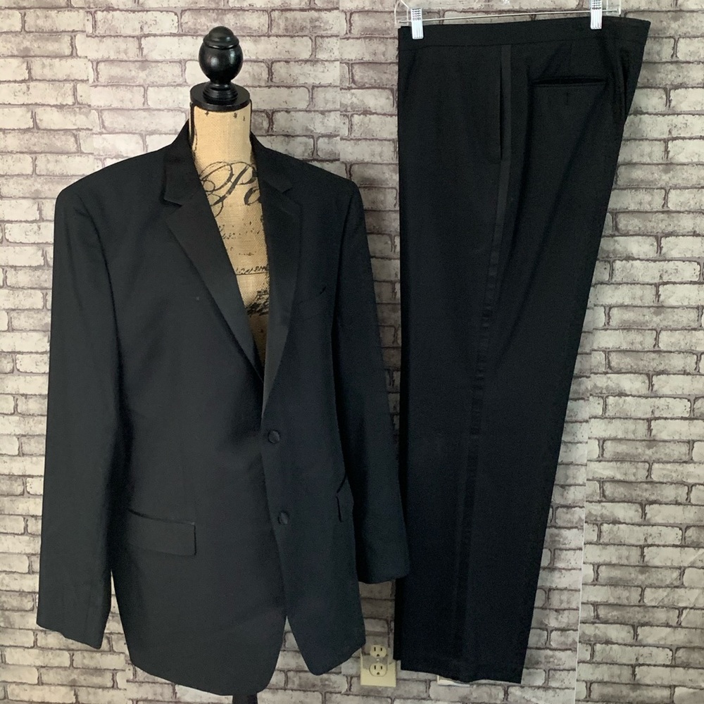 Izod NEW men’s tuxedo jacket and pants